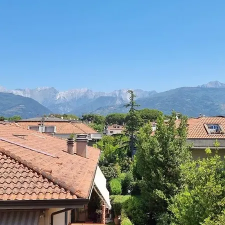 La Casina Al Mare Marina di Massa