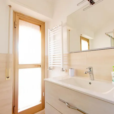 La Casina Al Mare Apartment